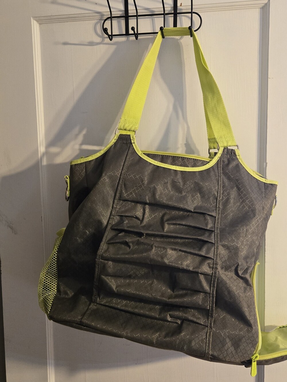 This is a Thirty-One All Pro Tote